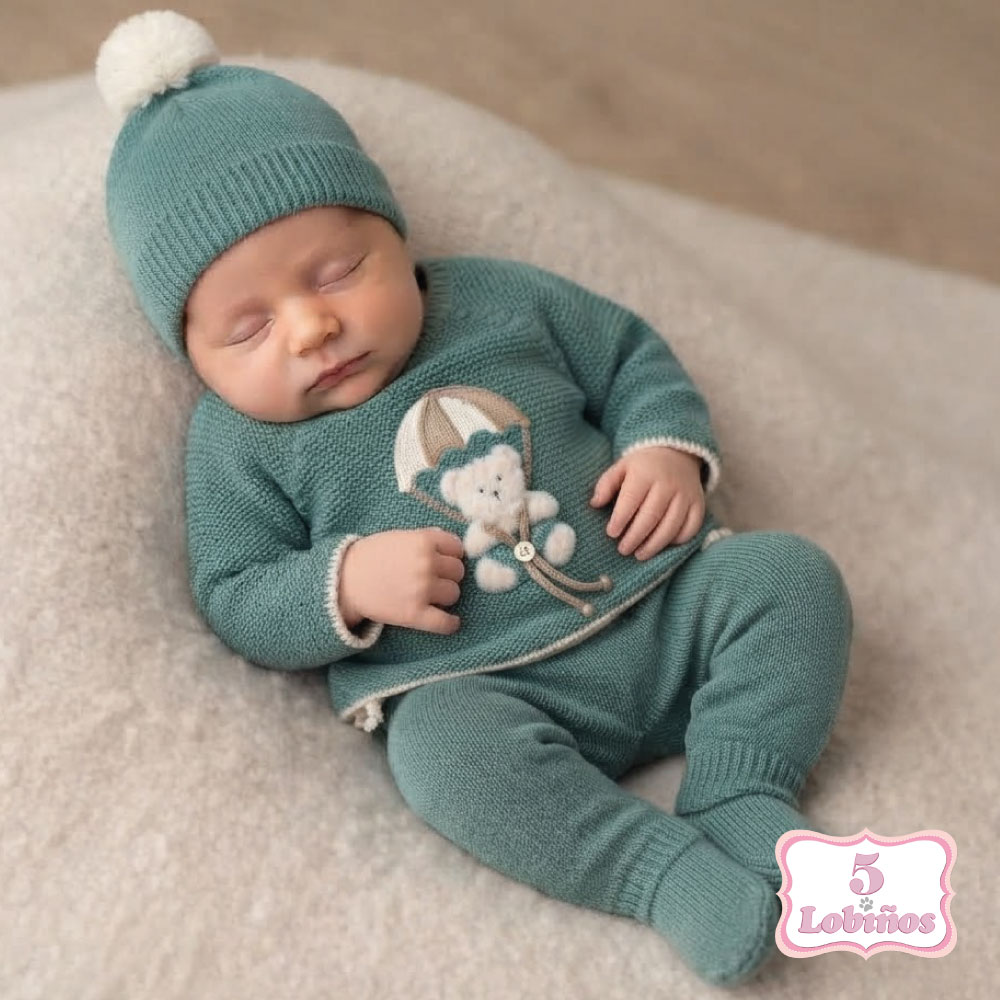 conjunto punto bebe BEAR IN A PARACHUTE musgo mas ilusion invierno 2026